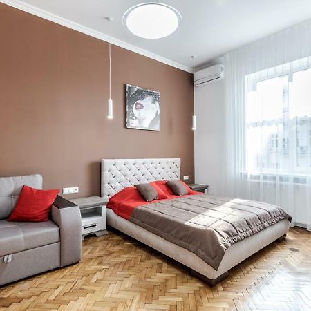 Inshiapartments On Liberty Avenue 2 Lviv Exterior photo
