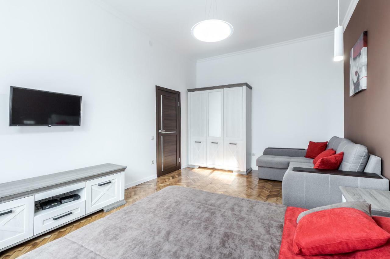 Inshiapartments On Liberty Avenue 2 Lviv Exterior photo